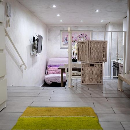 Casa Vanny Villa โปลีญาโนอามาเร ภายนอก รูปภาพ